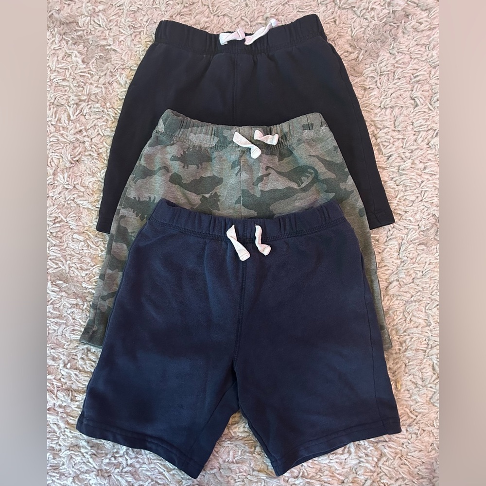 Bundle of Children’s Place shorts, size 5T